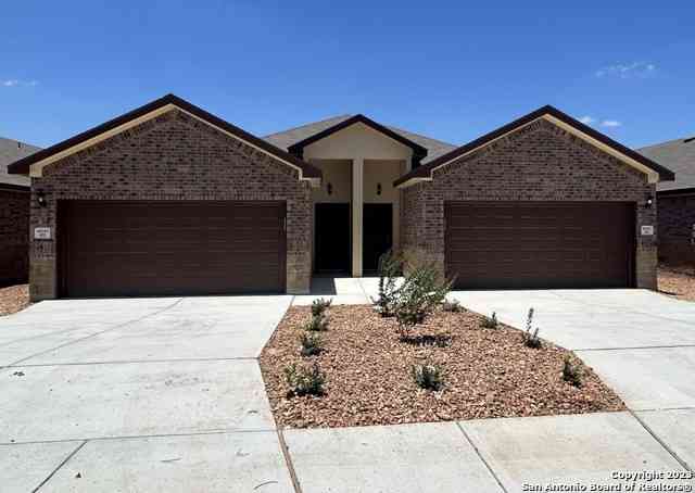 Multifamily For Rent - 10007 Westover Blf #102<br/> San Antonio, TX 78251