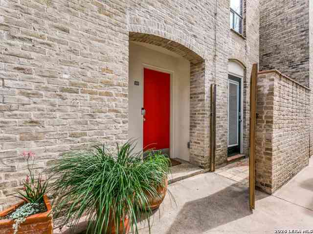 Condo For Rent - 185 Terrell Rd #101<br/> San Antonio, TX 78209