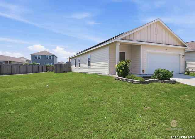 Homes For Rent - 5625 Pearl Mdw<br/> Converse, TX 78109