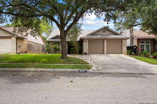 Homes For Rent - 8007 Forest Crossing<br/> Live Oak, TX 78233