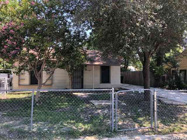 Homes For Rent - 1406 Kendalia Ave #1<br/> San Antonio, TX 78224