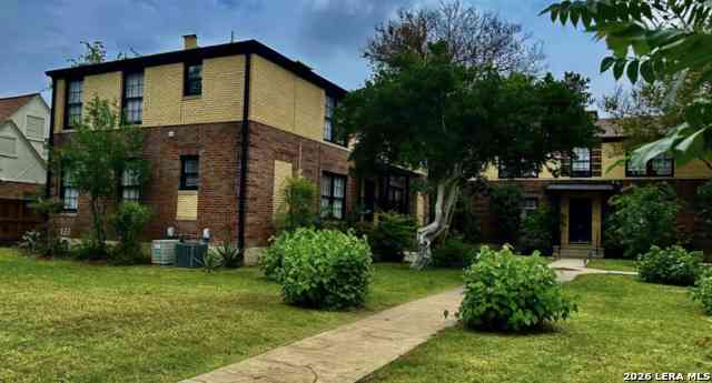 Apartment For Rent - 204 E Rosewood Ave #1-4<br/> San Antonio, TX 78212