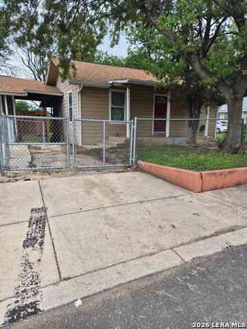 Homes For Rent - 435 N San Horacio<br/> San Antonio, TX 78228