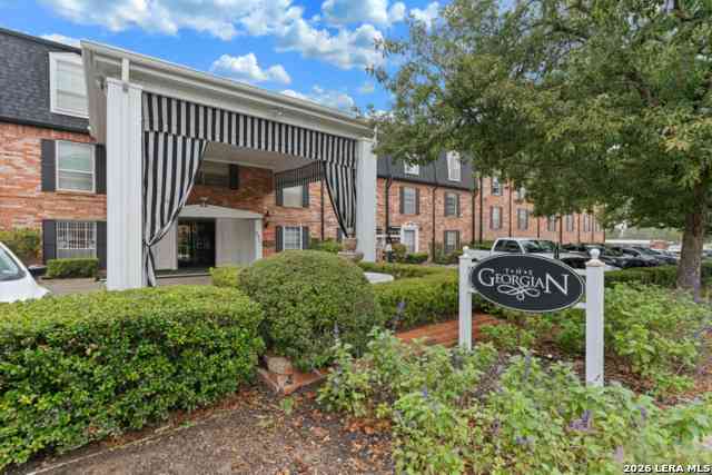 Condo For Rent - 8401 N New Braunfels Avenue #240<br/> San Antonio, TX 78209