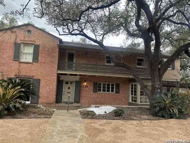Homes For Rent - 248 E Summit Ave<br/> San Antonio, TX 78212