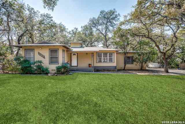 Homes For Rent - 102 Krameria Dr<br/> Castle Hills, TX 78213