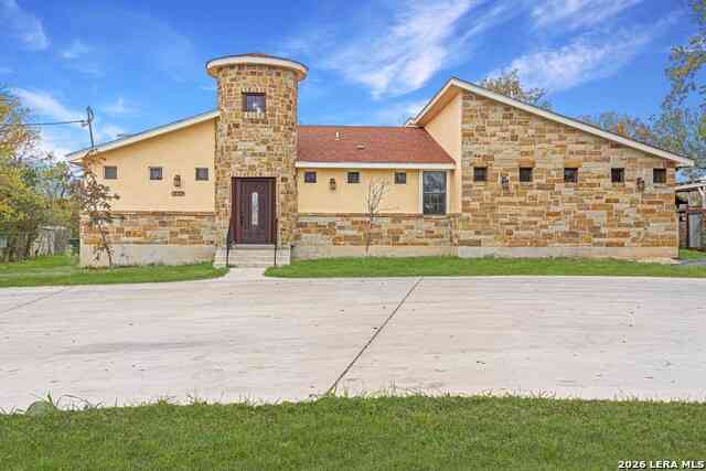 Apartment For Rent - 233 Esmeralda Dr<br/> San Antonio, TX 78228