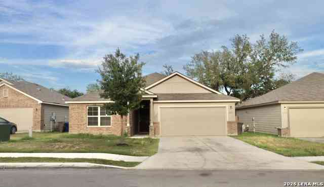 Homes For Rent - 6810 Diamond Vly<br/> San Antonio, TX 78242