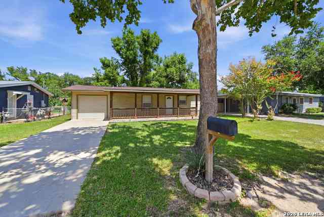 Homes For Rent - 114 Karm St<br/> Medina County, Castroville, TX 78009