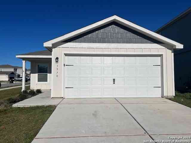 Homes For Rent - 3970 Trail De Paris<br/> New Braunfels, TX 78132
