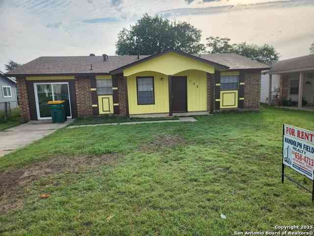 Homes For Rent - 132 Meadow Way<br/> Converse, TX 78109
