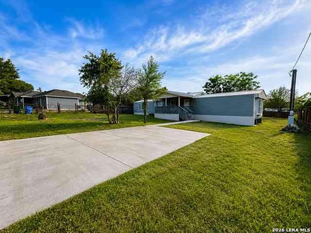 Mobile Home For Rent - 22823 Copper Canyon Dr<br/> Elmendorf, TX 78112