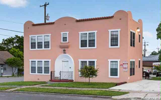 Apartment For Rent - 902 W Craig #1<br/> San Antonio, TX 78201