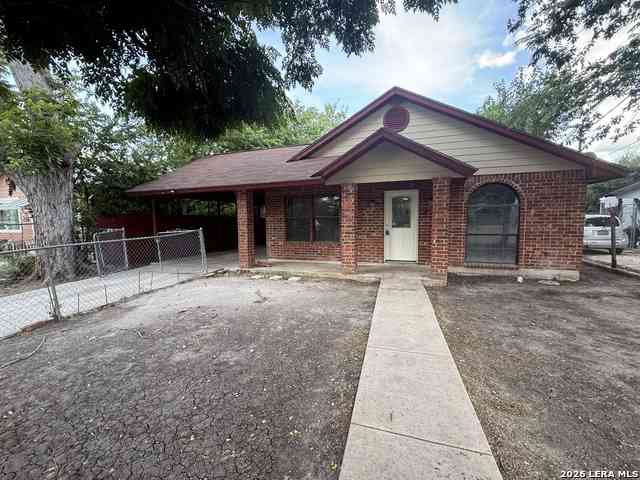 Homes For Rent - 918 W Harding Blvd<br/> San Antonio, TX 78221