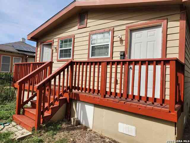Homes For Rent - 2002 N Calaveras #1<br/> San Antonio, TX 78201