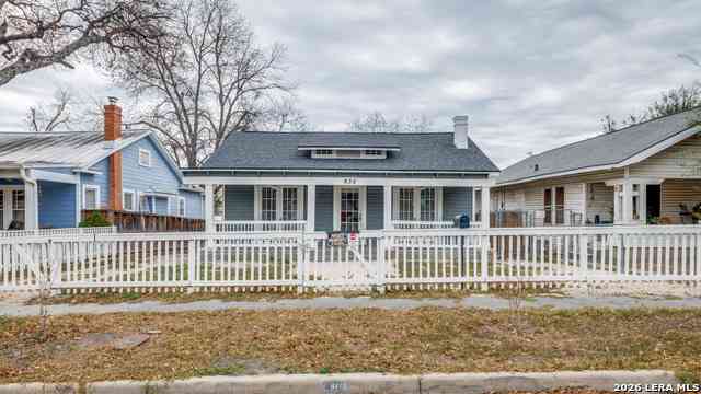 Homes For Rent - 830 W Craig Pl<br/> San Antonio, TX 78212