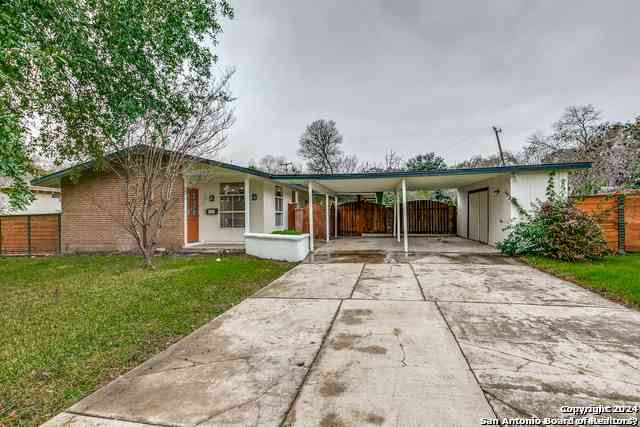 Homes For Rent - 511 E Hathaway Dr<br/> San Antonio, TX 78209