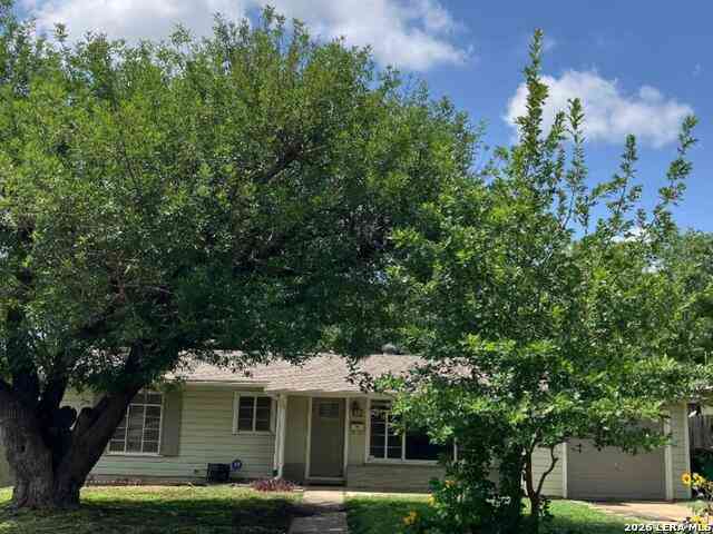Homes For Rent - 606 Blakeley<br/> San Antonio, TX 78209