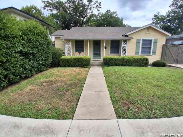 Homes For Rent - 315 W Ridgewood Ct<br/> San Antonio, TX 78212