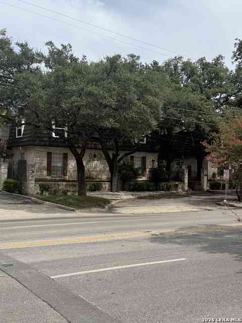 Condo For Rent - 8030 Broadway<br/> Bexar County, San Antonio, TX 78209