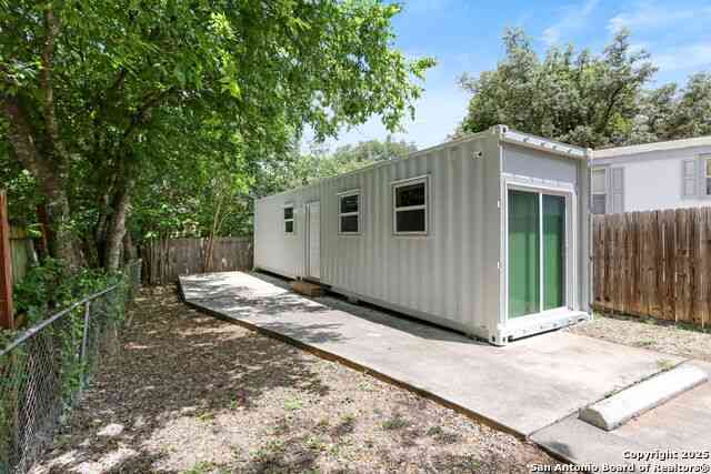 Mobile Home For Rent - 25211 Aue Rd #B<br/> San Antonio, TX 78257