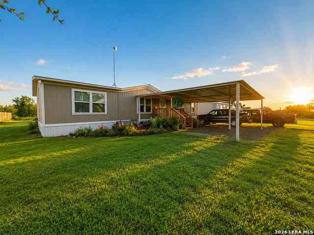Mobile Home For Rent - 137 Viridian Vw<br/> Pleasanton, TX 78064