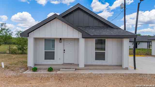 Apartment For Rent - 221 Dub Dr #3<br/> Maverick County, Eagle Pass, TX 78852