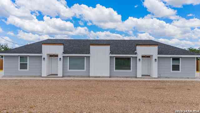 Apartment For Rent - 221 Dub Drive #1A<br/> Maverick County, Eagle Pass, TX 78852