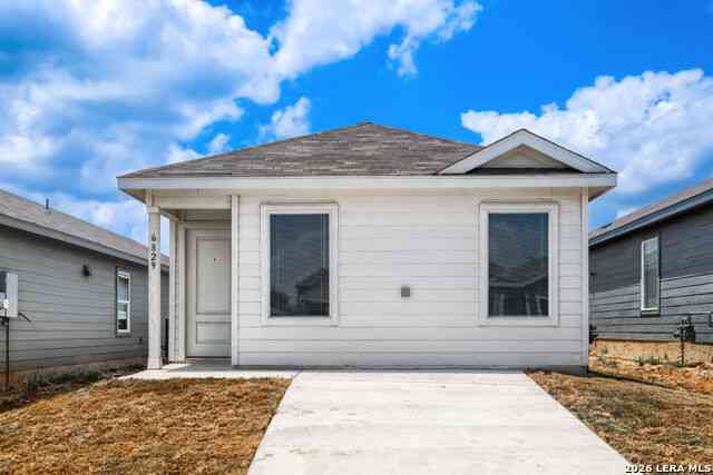 Homes For Rent - 6829 Chert Chase<br/> Elmendorf, TX 78112