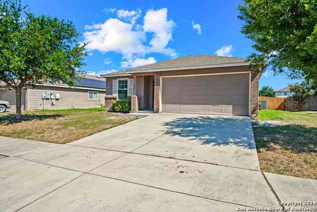 Homes For Rent - 320 Lonestar Gait<br/> Guadalupe County, Schertz, TX 78154