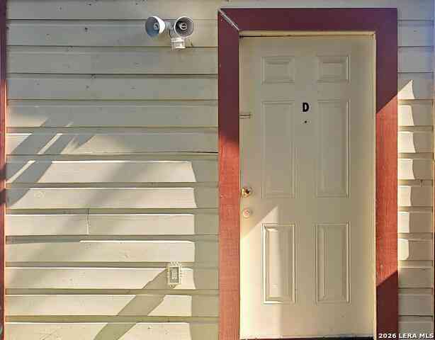 Apartment For Rent - 1211 Gladstone #D<br/> San Antonio, TX 78225