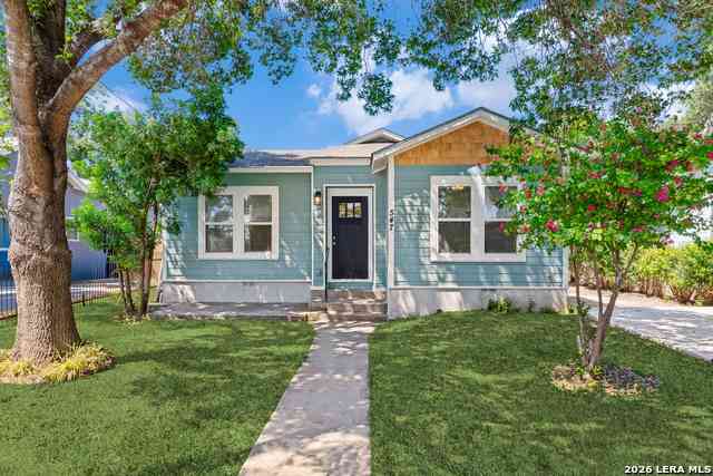 Homes For Rent - 547 W Highland Blvd<br/> San Antonio, TX 78210