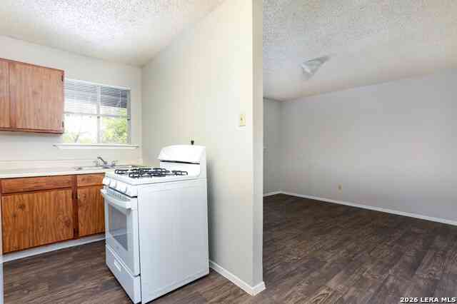 Apartment For Rent - 102 E Cheryl Dr #11<br/> San Antonio, TX 78228