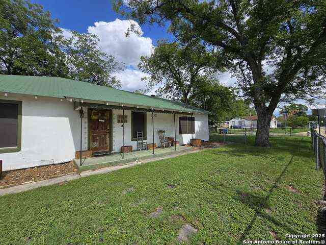 Homes For Rent - 1020 Mission Rd<br/> San Antonio, TX 78210