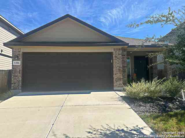 Homes For Rent - 5306 Scoria Trl<br/> San Antonio, TX 78253