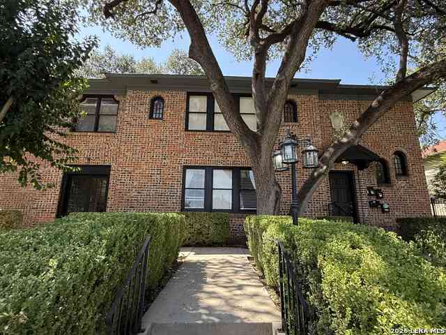 Apartment For Rent - 270 E Rosewood Ave<br/> San Antonio, TX 78212
