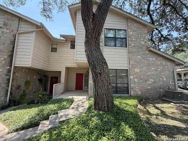 Condo For Rent - 829 W Bitters Rd #602<br/> San Antonio, TX 78216
