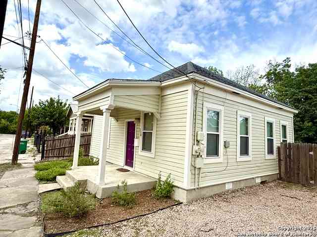 Homes For Rent - 114 Oleander St<br/> Bexar County, San Antonio, TX 78208