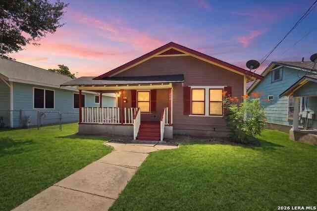 Homes For Rent - 506 E Whittier St<br/> San Antonio, TX 78210