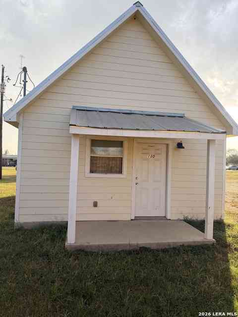 Apartment For Rent - 403 (CABIN 110) Free Timber St<br/> Wilson County, Stockdale, TX 78160