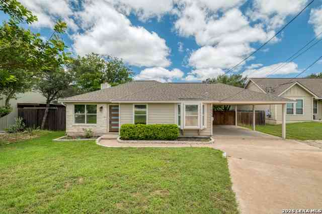 Homes For Rent - 10114 Thomas Ln<br/> Travis County, Dripping Springs, TX 78620