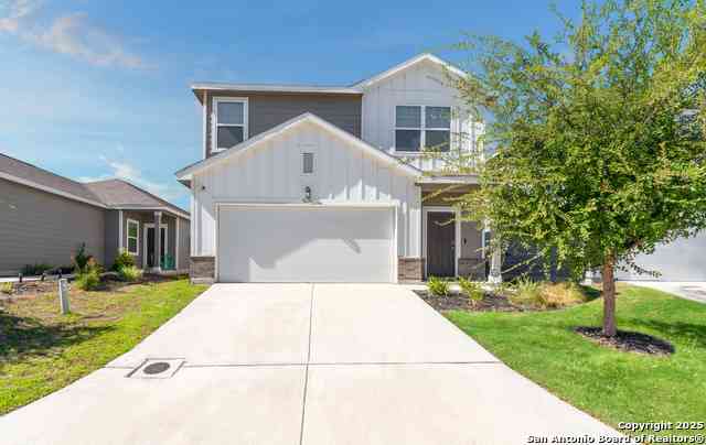 Homes For Rent - 5639 Pearl Mdw<br/> Bexar County, Converse, TX 78109