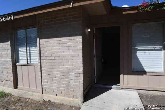Multifamily For Rent - 5607 Lochmoor #2<br/> Bexar County, San Antonio, TX 78244