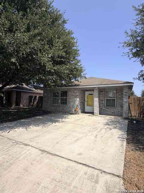 Homes For Rent - 6131 Lake Victoria St<br/> Bexar County, San Antonio, TX 78222
