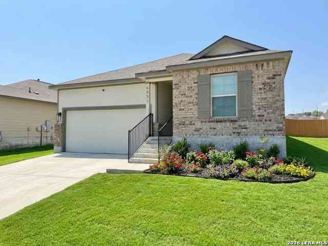 Homes For Rent - 6851 Titan Park<br/> Converse, TX 78109