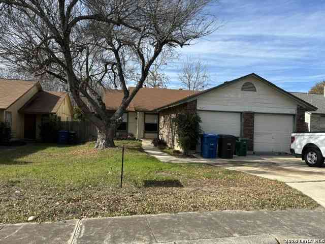 Multifamily For Rent - 5027 Anacacho St<br/> Bexar County, San Antonio, TX 78217