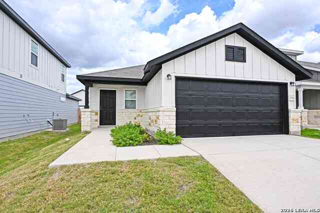 Homes For Rent - 2951 Water Lotus<br/> New Braunfels, TX 78130