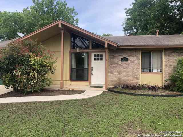 Homes For Rent - 12014 Forest Nook Ct<br/> Live Oak, TX 78233