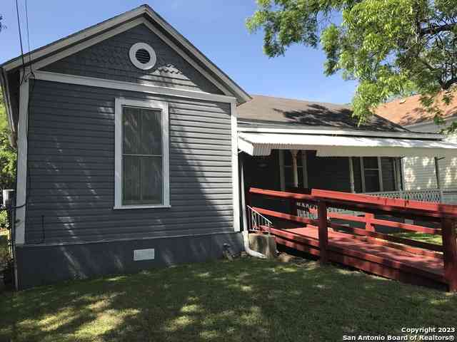Homes For Rent - 803 Montana St<br/> San Antonio, TX 78203