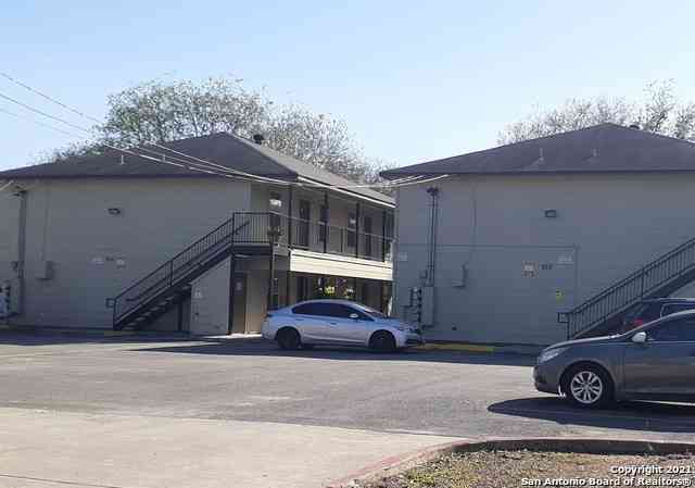 Apartment For Rent - 926 Drury Ln #4<br/> Bexar County, San Antonio, TX 78221